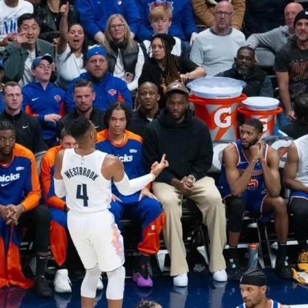 Russell Westbrook, dos Nuggets, é flagrado fazendo gesto obsceno 