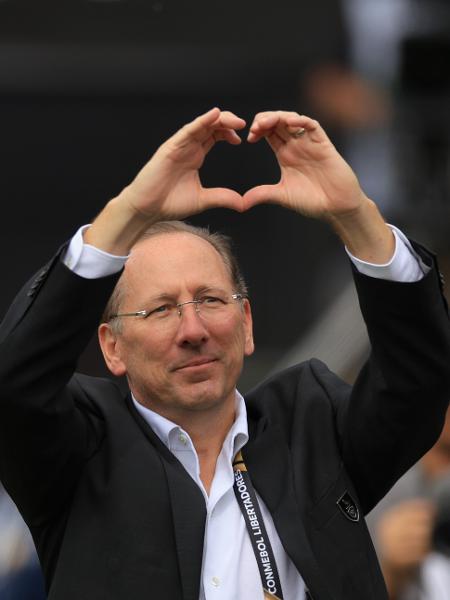 John Textor comemorou no fim de semana o inédito título da Libertadores do Botafogo