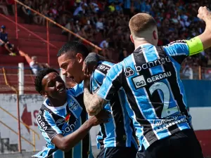 Grêmio goleia Vitória da Conquista na estreia e lidera grupo na Copinha