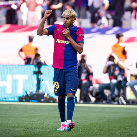 Lamine Yamal comemora gol marcado pelo Barcelona contra o Real Madrid, pelo Campeonato Espanhol - Divulgação/X/@FCBarcelona