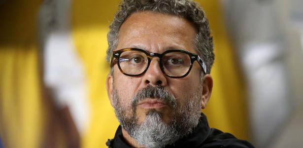 Santos: Cléber exalta Neymar e diz que pode usar jogador em duas funções