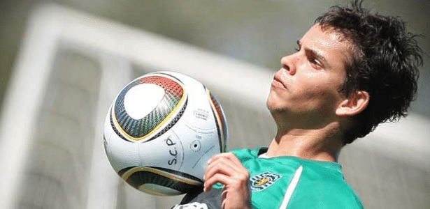 Ex-meia Tales atuou por uma temporada no Sporting, de Portugal - Divulgação/Site oficial do Sporting - Divulgação/Site oficial do Sporting