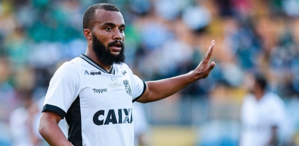 Lateral direito pertence ao Sport, mas jogou o Brasileirão de 2018 pelo Ceará - Ale Cabral/AGIF