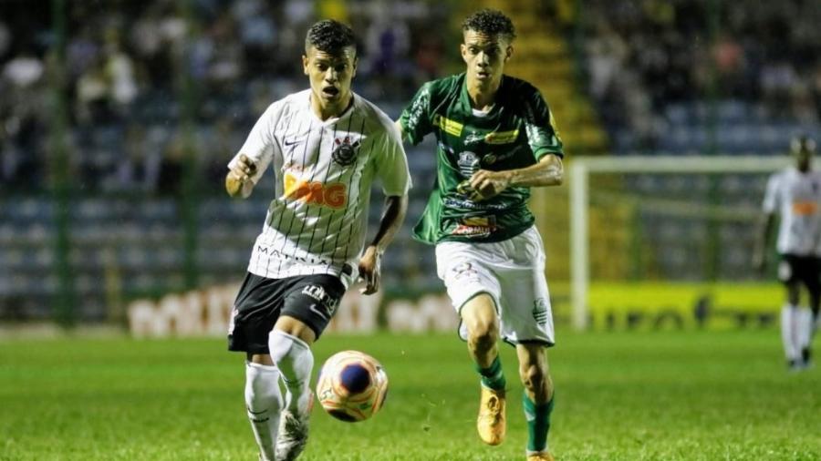Corinthians em ação pela terceira partida da fase de grupos da Copinha - Divulgação/Corinthians