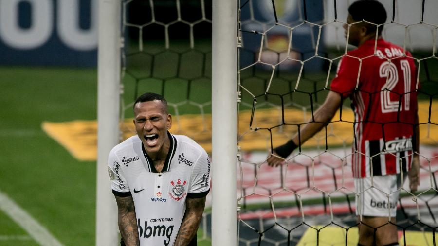 Otero abre o placar para o Corinthians na partida contra o São Paulo pelo Brasileirão - DANILO FERNANDES/FRAMEPHOTO/FRAMEPHOTO/ESTADÃO CONTEÚDO
