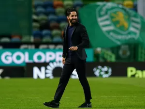 Manchester United acerta a contratação de Rúben Amorim, técnico do Sporting