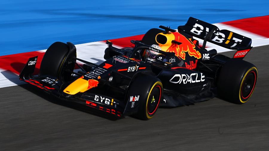 Max Verstappen, da Red Bull Racing, foi o destaque do segundo treino livre do GP do Bahrein - Clive Mason/Getty Images