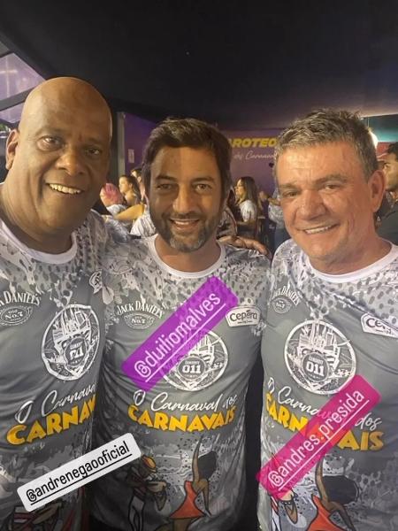 André Negão, Duilio Monteiro Alves e Andrés Sanchez no camarote do carnaval paulista, no Anhembi - Reprodução/Instagram