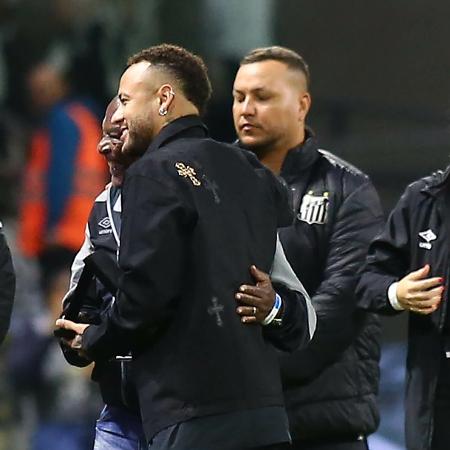 Neymar foi homenageado durante Santos x Ceará, duelo do Brasileirão - Mauricio De Souza/AGIF