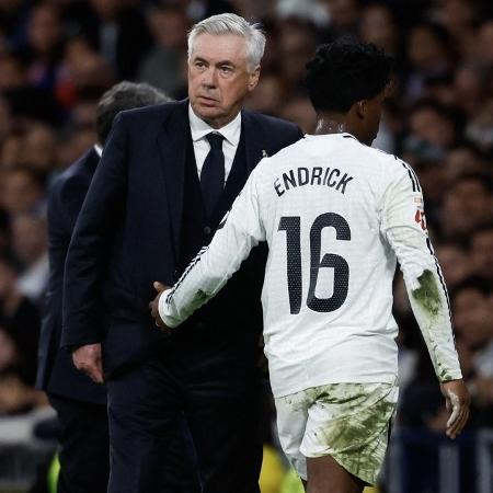 Ancelotti e Endrick, pelo Real Madrid Ancelotti e Endrick, pelo Real Madrid