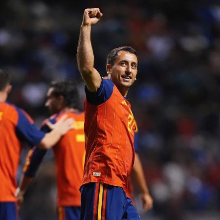 Oyarzabal, da Espanha, comemora gol em amistoso contra o Peru