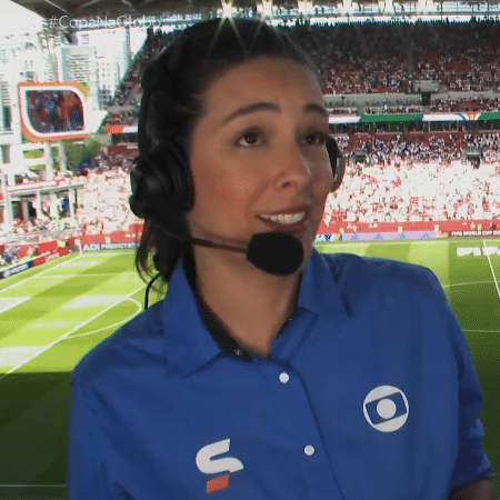 Renata Silveira se emociona antes de Alemanha x Costa do Marfim