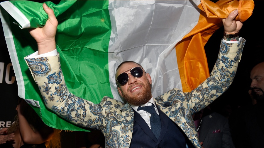 Conor McGregor segue com o futuro indefinido no UFC - Getty Images