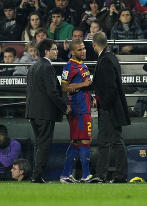  Guardiola e Daniel Alves quando trabalharam juntos no Barcelona, em 2011 - Josep Lago/AFP - Josep Lago/AFP