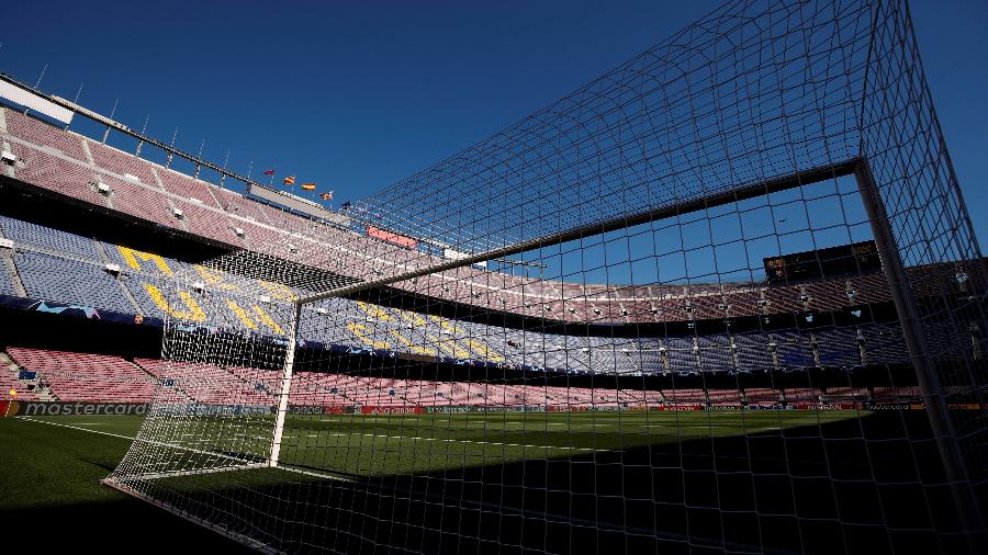 Camp Nou é um dos estádios que não deve receber público até 2021 - Albert Gea/Reuters
