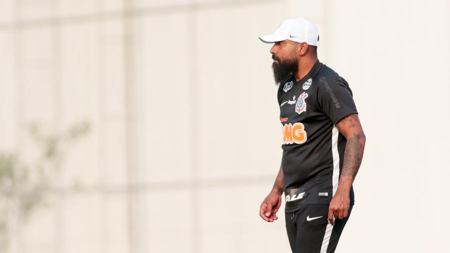 Coelho comandou treino longo ontem (14), no CT Joaquim Grava, visando duelo contra o Bahia - Rodrigo Coca/Agência Corinthians