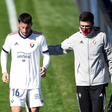 Calleri se machucou na partida entre Osasuna e Eibar, pelo Campeonato Espanhol - Getty Images