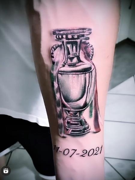 Donnarumma faz tatuagem de taça da Eurocopa - Reprodução/Instagram