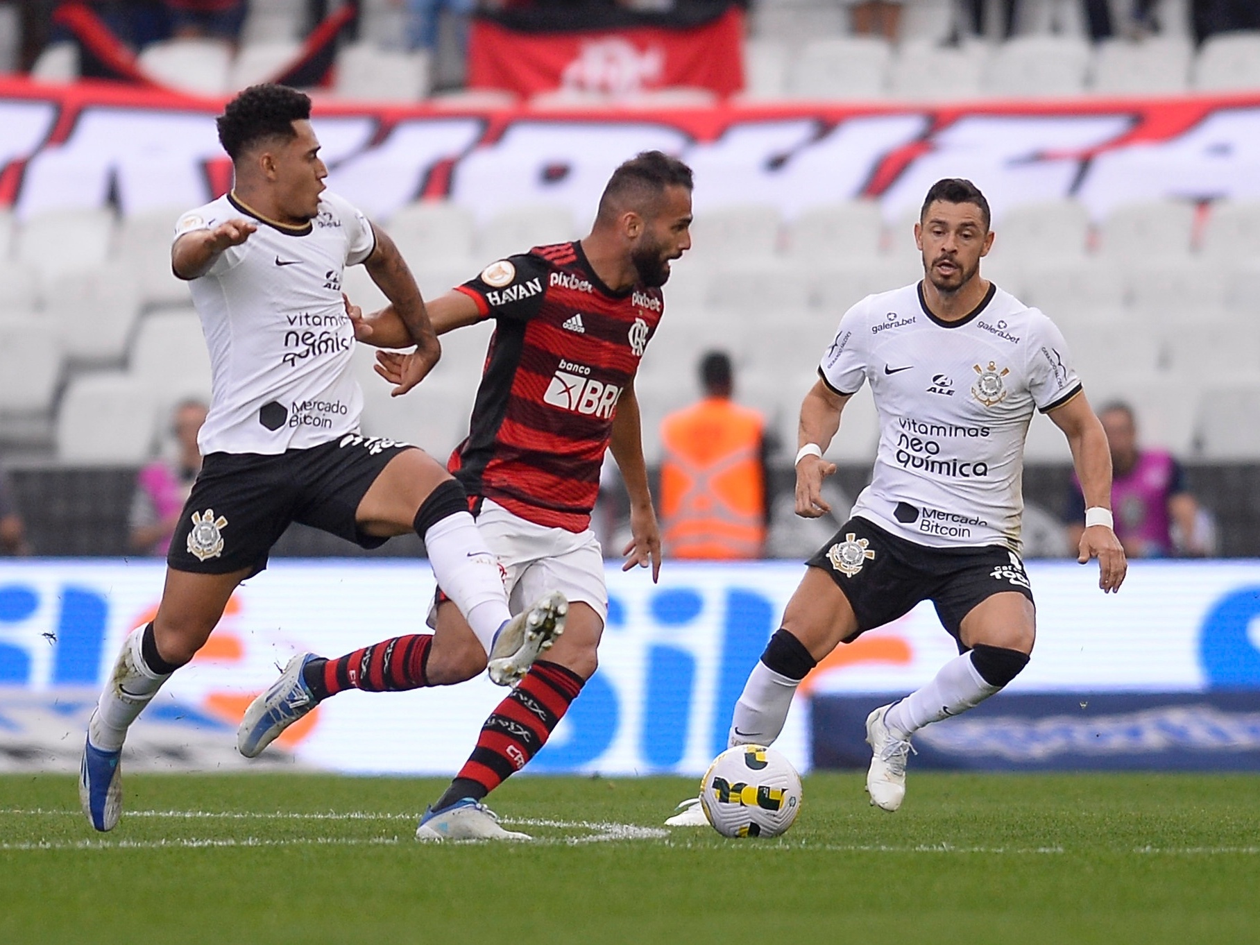 Flamengo, Corinthians e Grêmio venceram: agora é começar a jogar bem -  16/04/2023 - UOL Esporte