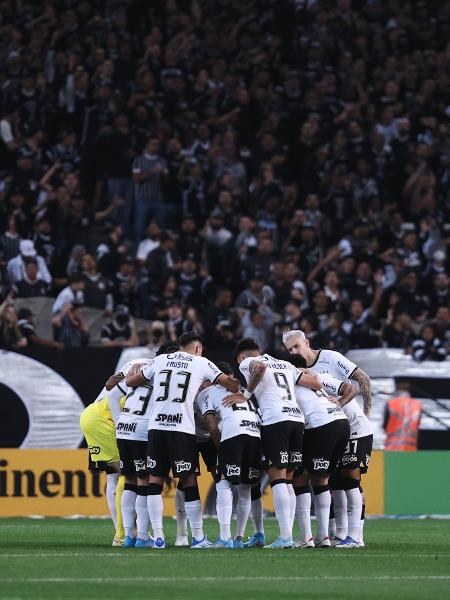 Jogadores do Corinthians disputam final da Copa do Brasil, hoje, contra o Flamengo - Ettore Chiereguini/AGIF