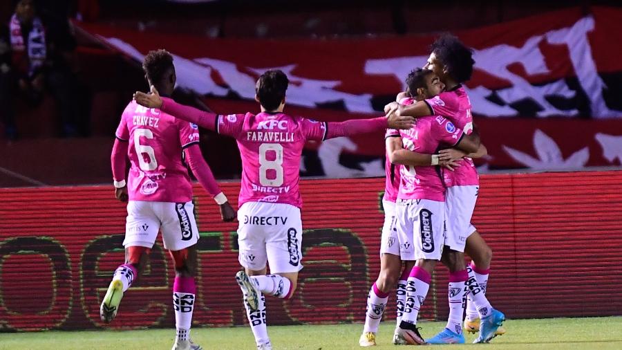 Jogadores do Del Valle comemoram gol marcado contra o Melgar, pela partida de volta da semifinal da Sul-Americana - Staff Images/Conmebol