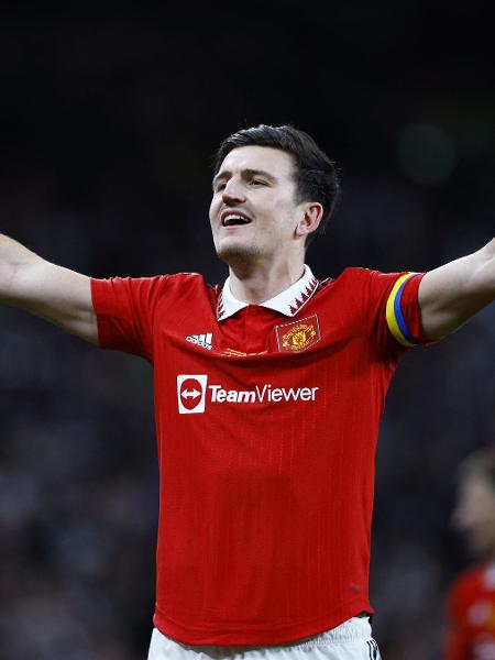 Harry Maguire, zagueiro do Manchester United, comemora título da Copa da Liga Inglesa. - JOHN SIBLEY/Action Images via Reuters