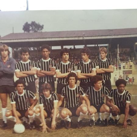 Em pé: Sollitinho, Fernando, João Alves, Moleza, Claudemir e Ronaldo; Agachados: Márcio, Eli, Casagrande, Rodolfo e Carlinhos