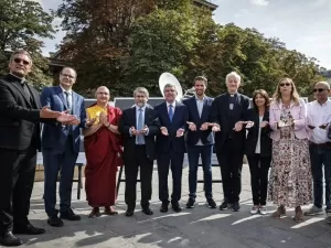 Líderes religiosos e autoridades se reúnem após atrito na abertura das Olimpíadas