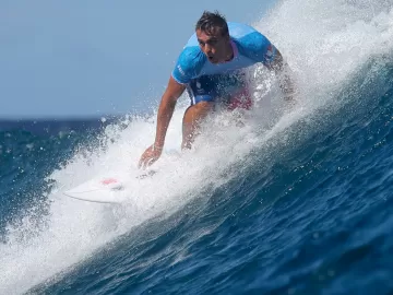 Australiano sofre com 'chumbo trocado' e perde ouro após derrubar Medina