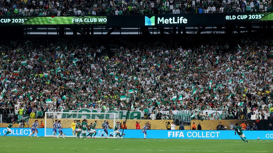 Metlife Stadium sediou o jogo entre Palmeiras e Porto, na primeira rodada do Mundial Metlife Stadium sediou o jogo entre Palmeiras e Porto, na primeira rodada do Mundial