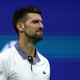 Corpo pede socorro, e l&aacute;grimas indicam que Djokovic pode enfim atend&ecirc;-lo
