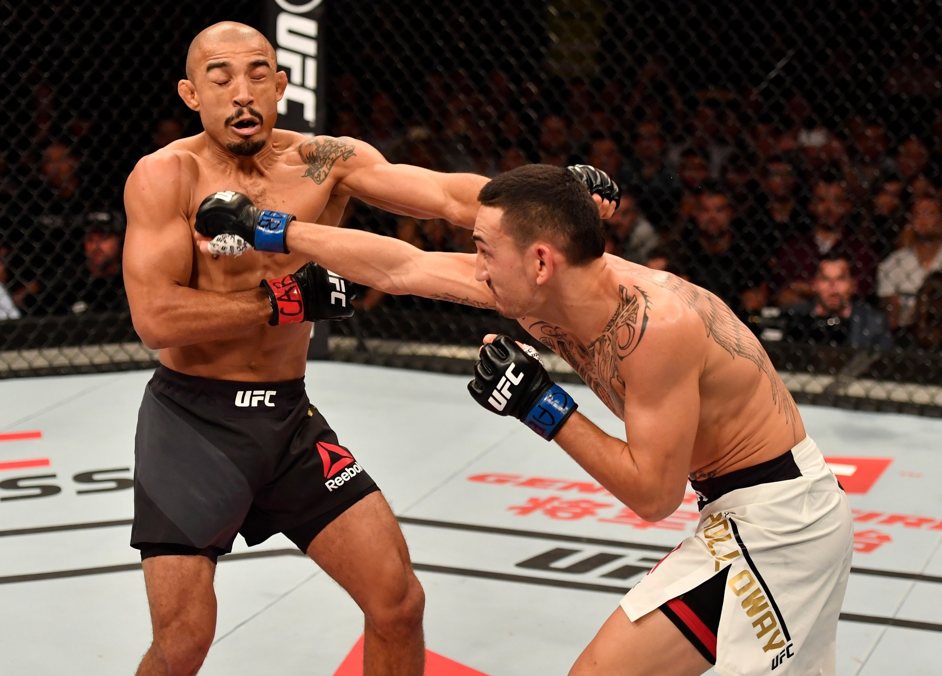 José Aldo decepciona é nocauteado por Holloway e fica sem cinturão do UFC UOL