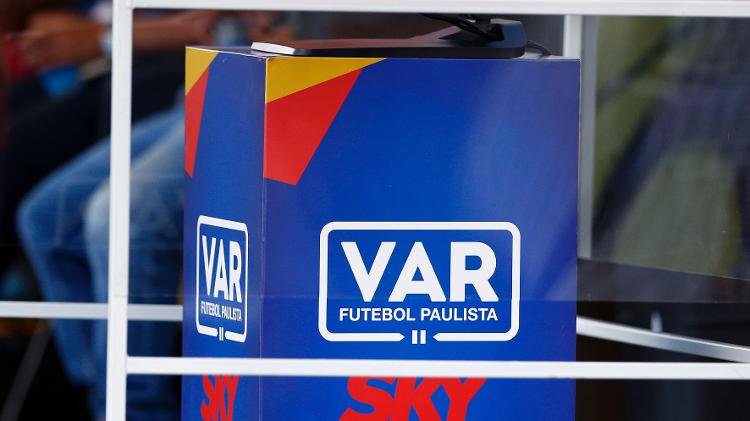 Semis dos estaduais começam com quatro interferências do VAR em dois jogos