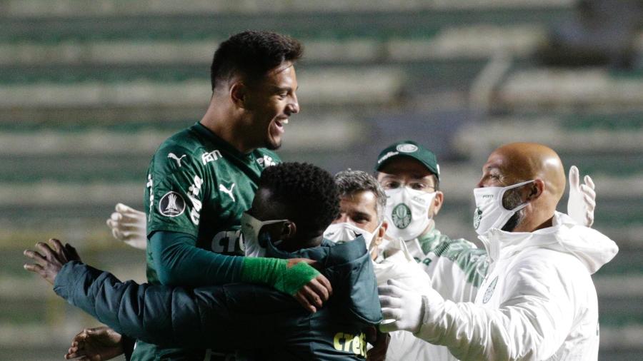 Gabriel Menino comemora gol marcado pelo Palmeiras sobre o Bolívar em jogo da Libertadores 2020 - David Mercado - Pool/Getty Images