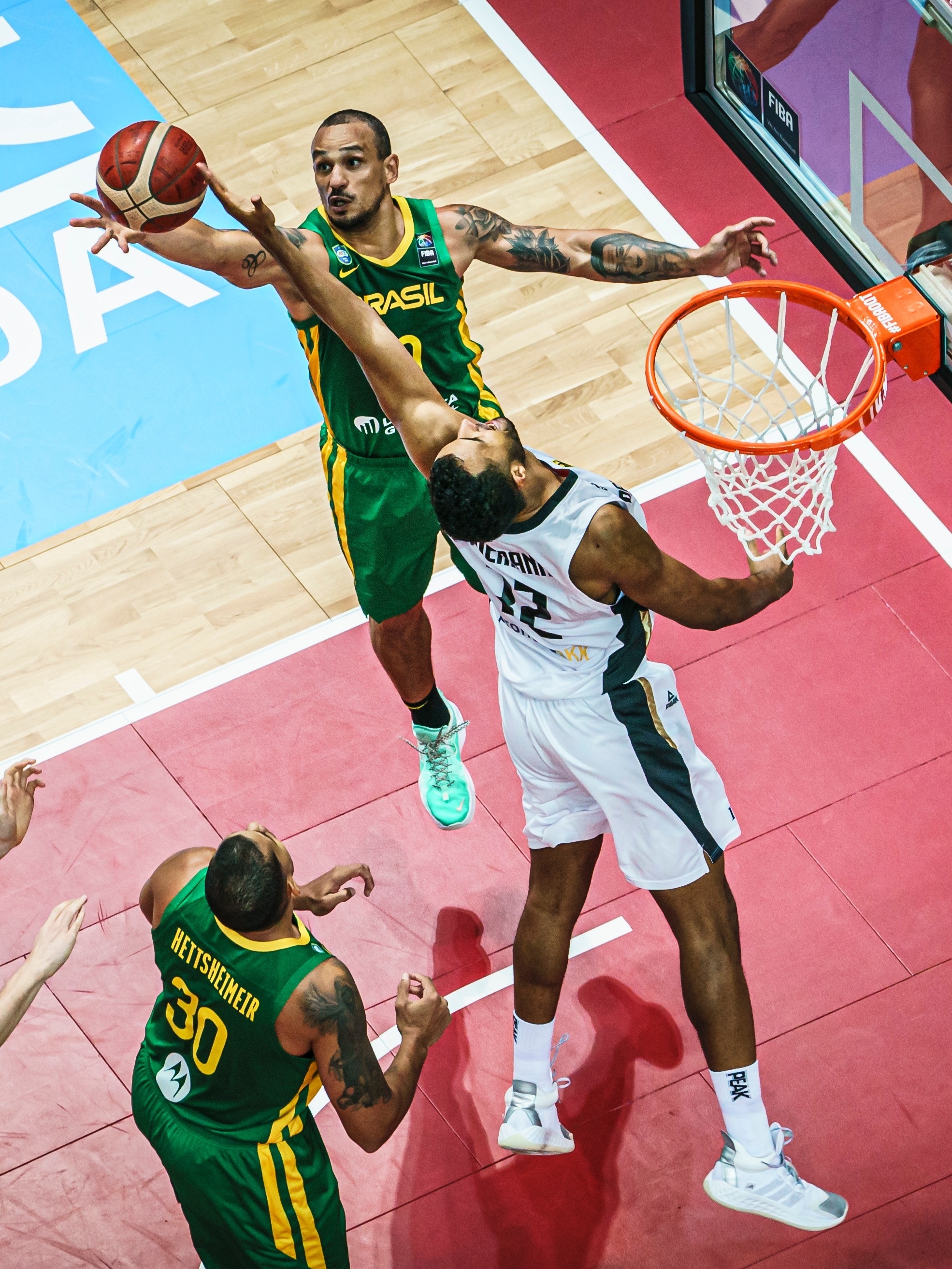 Brasil é bronze no tiro e soma vitórias no handebol, basquete e tênis -  Folha PE