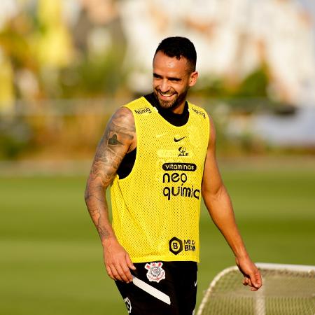 Renato Augusto sorri em treino descontraído do Corinthians - Rodrigo Coca/Agência Corinthians