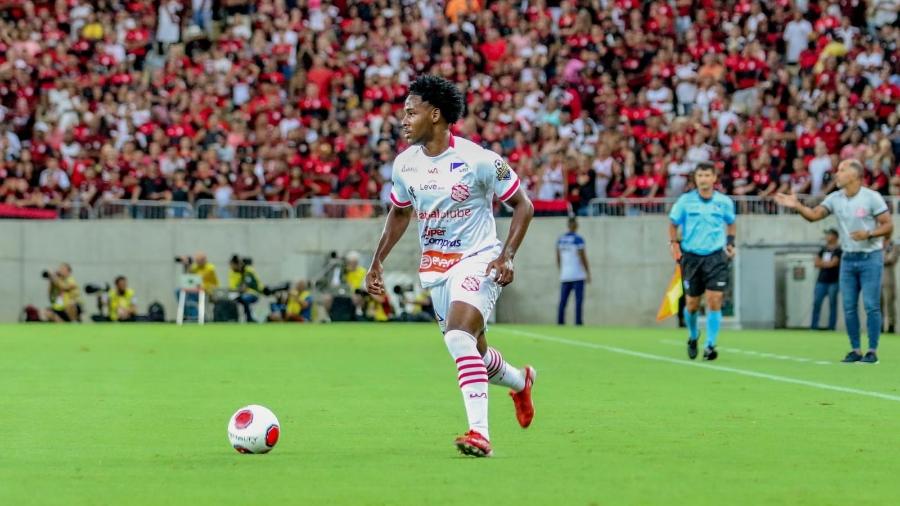 Atacante Lucas Oliveira, de 21 anos, foi destaque do Bangu na campanha do Campeonato Carioca - Fernando Silva / Bangu AC