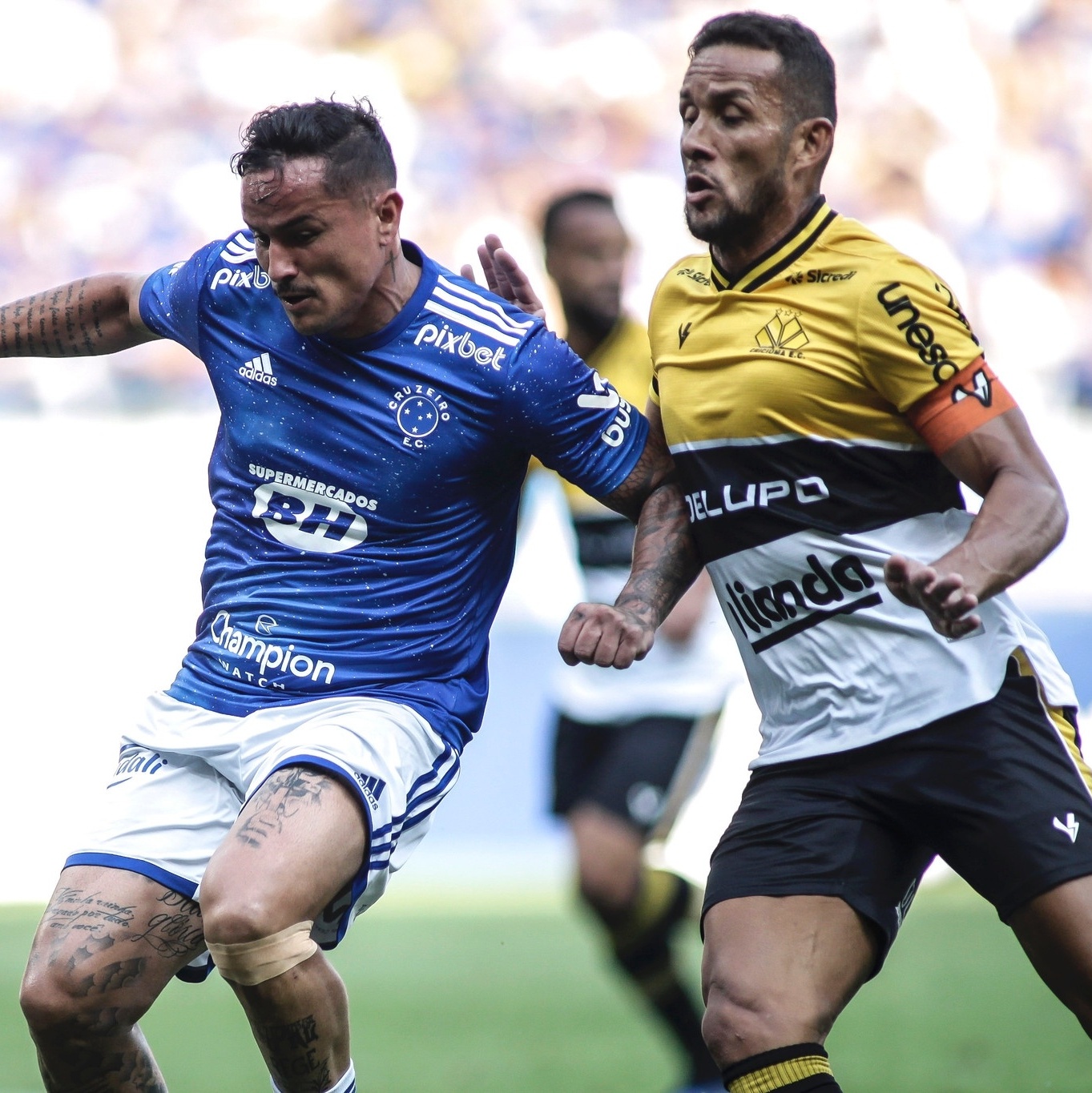 Wesley Gasolina é anunciado com vídeo diferente no Cruzeiro