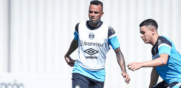 Grêmio faz último trabalho antes de enfrentar o Corinthians