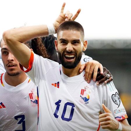 Carrasco, da Bélgica, comemora gol contra o Azerbaijão pelas Eliminatórias da Euro