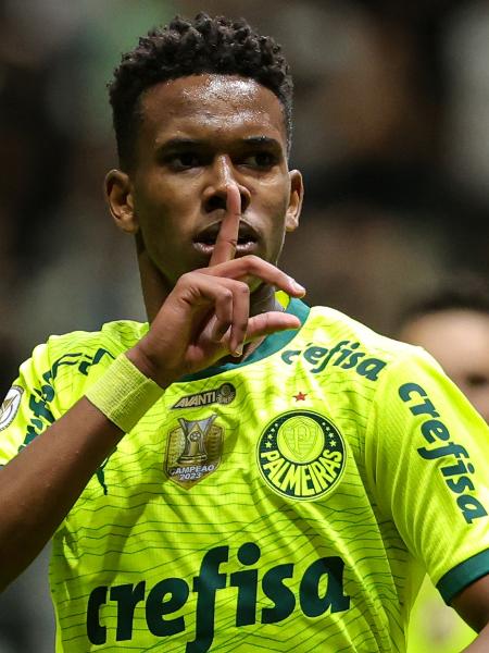 Estêvão tem sido o destaque do Palmeiras nas últimas rodadas do Brasileirão