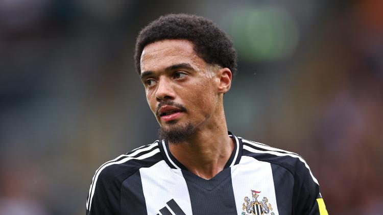 Jamal Lewis em ação em um dos poucos jogos com a camisa do Newcastle