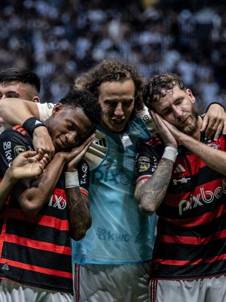 Jogadores do Flamengo comemoram título da Copa do Brasil contra o Atlético-MG