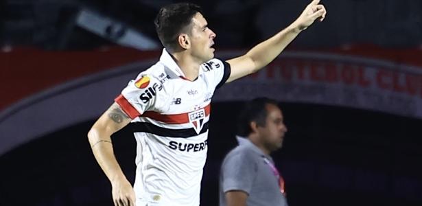 Oscar assina rescis&atilde;o e S&atilde;o Paulo pagar&aacute; R$ 10 milh&otilde;es at&eacute; 2028