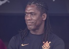 Seedorf vibra com Kaio e orienta volantes na 1ª vitória pelo Corinthians