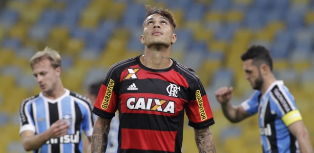 Paolo Guerrero vive momento delicado e jejum de gols com a camisa do Flamengo - Gilvan de Souza/ Flamengo