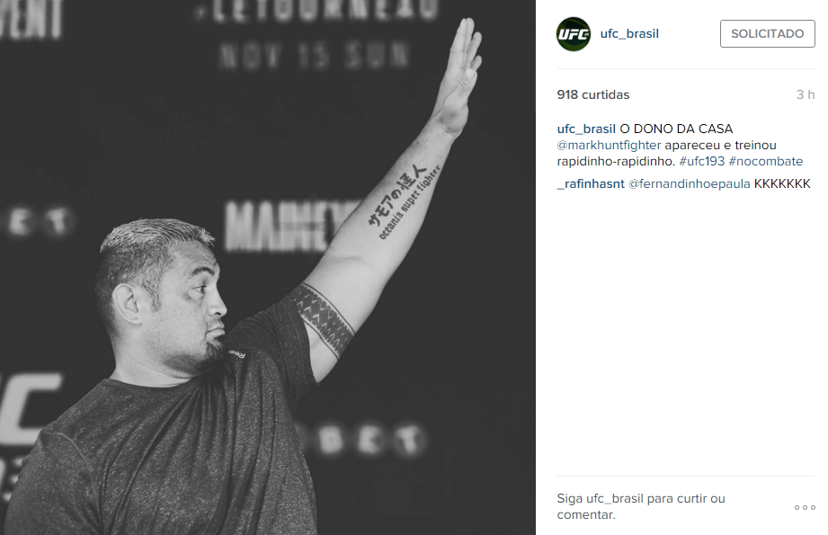 Mark Hunt faz saudação para o público australiano no treino aberto. Ele pega Pezão, na segunda luta entre eles - a primeira foi um épico que terminou em empate - Reprodução/Instagram