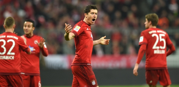 Lewandowski, do Bayern, é cobiçado por outros grandes clubes europeus - CHRISTOF STACHE/AFP PHOTO