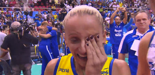 Fabi chora após décimo título - TV Globo/Reprodução