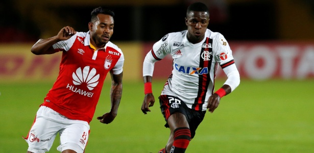 Vinicius Júnior tentou, mas não teve sucesso com o Flamengo na Colômbia - REUTERS/Jaime Saldarriag